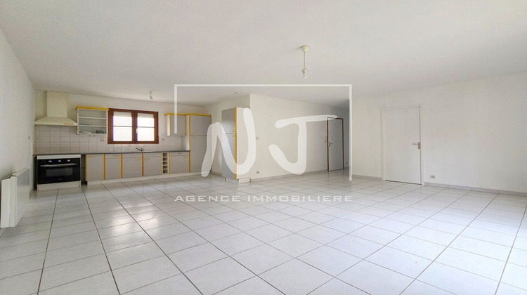 Ma-Cabane - Vente Immeuble BOUCHEMAINE, 138 m²