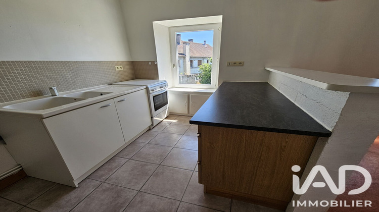 Ma-Cabane - Vente Immeuble Bourg-Lastic, 72 m²