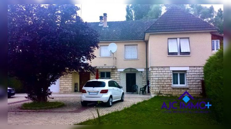 Ma-Cabane - Vente Immeuble Bourges, 282 m²