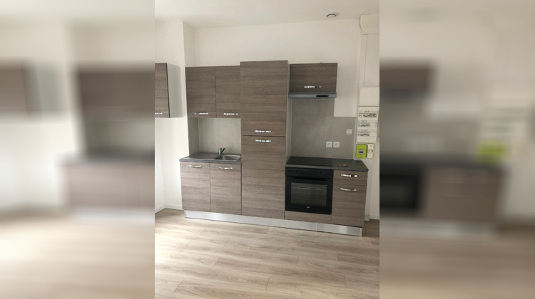 Ma-Cabane - Vente Immeuble BOURGOIN-JALLIEU, 263 m²