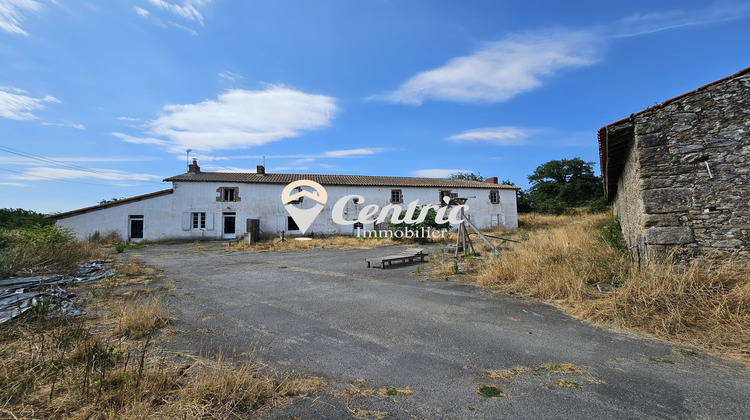 Ma-Cabane - Vente Immeuble Bressuire, 400 m²