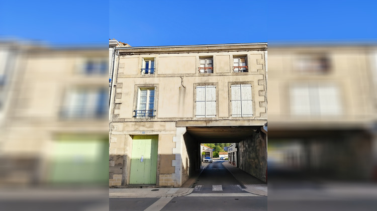 Ma-Cabane - Vente Immeuble Brioux-sur-Boutonne, 166 m²