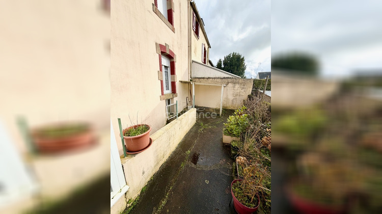Ma-Cabane - Vente Immeuble CARHAIX PLOUGUER, 84 m²