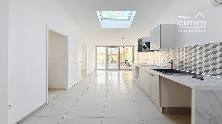 Ma-Cabane - Vente Immeuble Carpentras, 140 m²