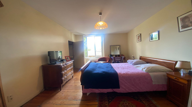 Ma-Cabane - Vente Immeuble CASSENEUIL, 207 m²