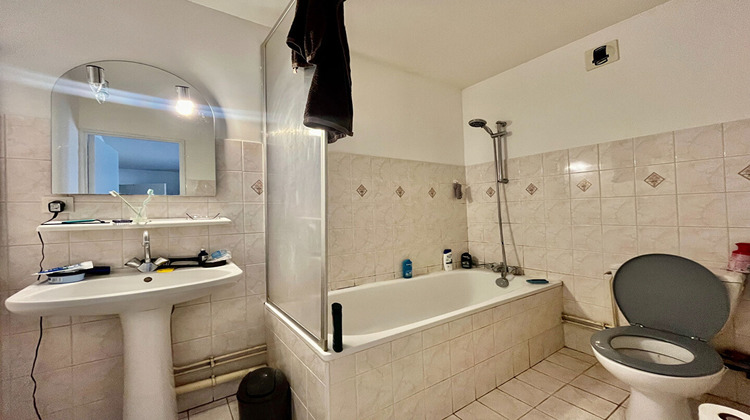 Ma-Cabane - Vente Immeuble CASTELMORON-SUR-LOT, 179 m²