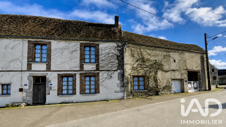 Ma-Cabane - Vente Immeuble Chaintreaux, 77 m²