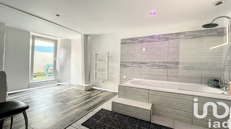 Ma-Cabane - Vente Immeuble Châlons-en-Champagne, 235 m²