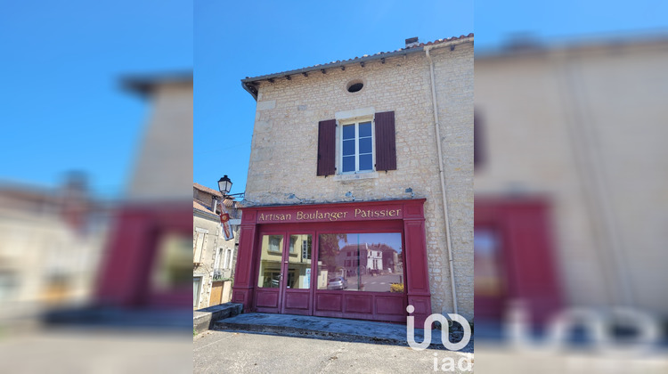 Ma-Cabane - Vente Immeuble Champagne-Mouton, 88 m²