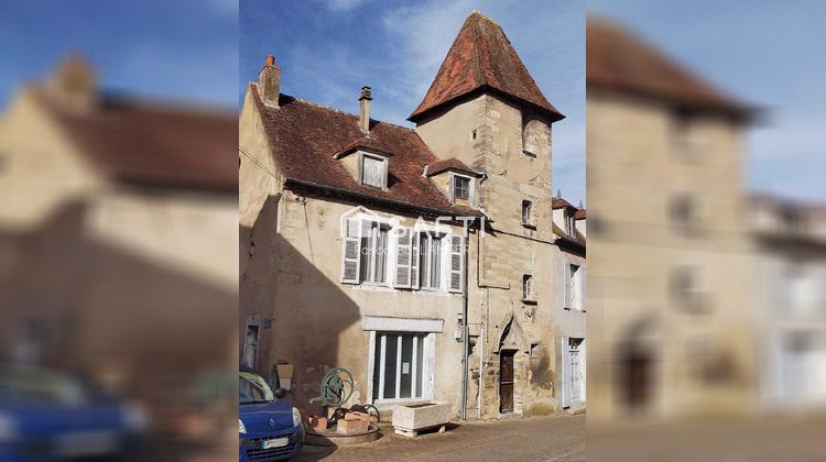 Ma-Cabane - Vente Immeuble Chantelle, 83 m²