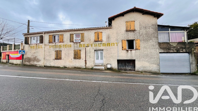 Ma-Cabane - Vente Immeuble Châteauneuf-Grasse, 253 m²