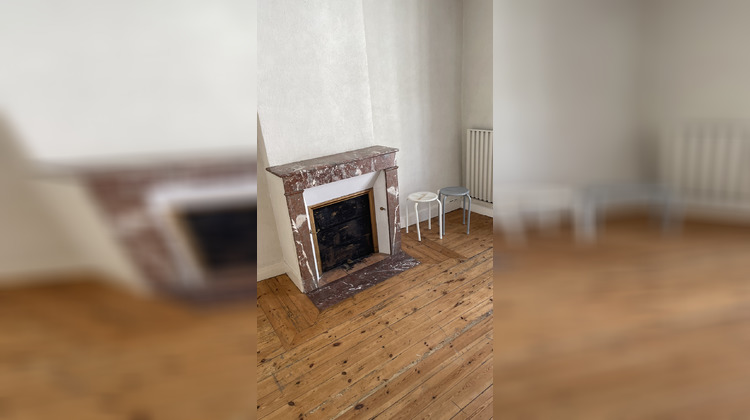 Ma-Cabane - Vente Immeuble Châtellerault, 68 m²