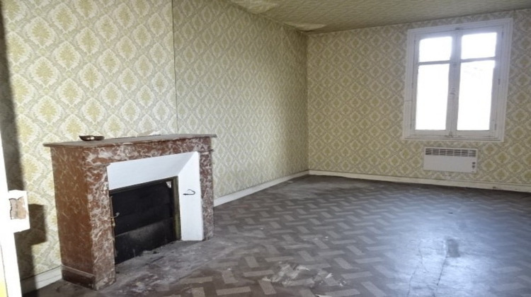 Ma-Cabane - Vente Immeuble CHATELLERAULT, 331 m²