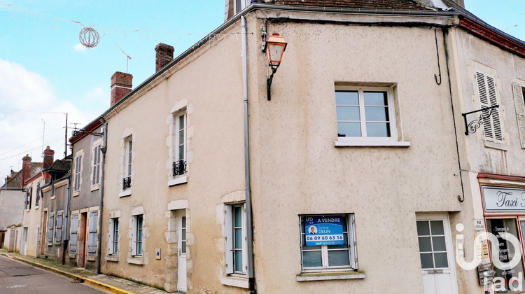 Ma-Cabane - Vente Immeuble Châtillon-sur-Loire, 85 m²