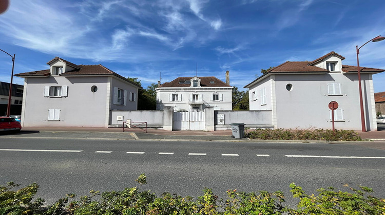 Ma-Cabane - Vente Immeuble CHEVRY-COSSIGNY, 96 m²