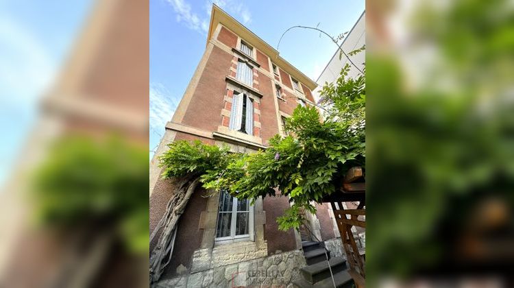 Ma-Cabane - Vente Immeuble Clermont-Ferrand, 318 m²