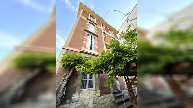 Ma-Cabane - Vente Immeuble Clermont-Ferrand, 318 m²