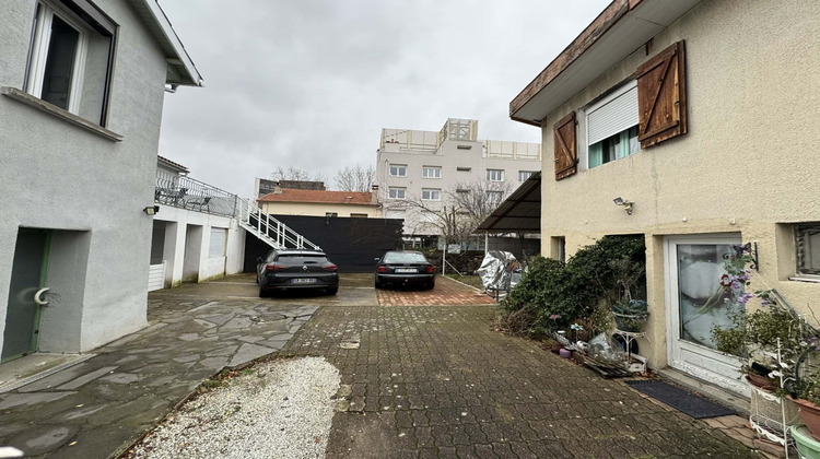 Ma-Cabane - Vente Immeuble Clermont-Ferrand, 214 m²