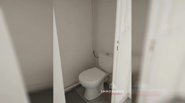 Ma-Cabane - Vente Immeuble Clermont-l'Hérault, 215 m²