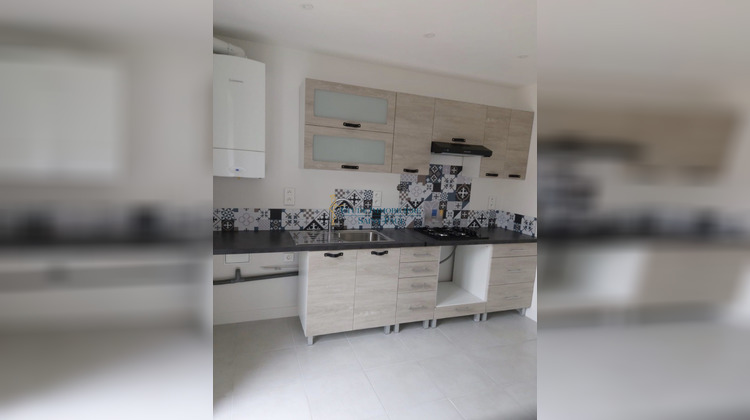 Ma-Cabane - Vente Immeuble Clermont-l'Hérault, 175 m²