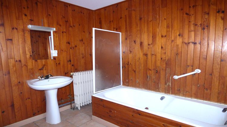 Ma-Cabane - Vente Immeuble COMMENTRY, 146 m²