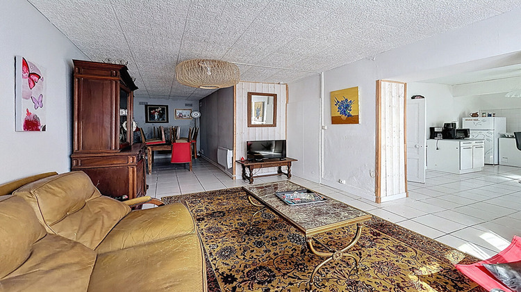 Ma-Cabane - Vente Immeuble COMPREIGNAC, 206 m²