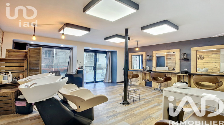 Ma-Cabane - Vente Immeuble Condé-Sainte-Libiaire, 216 m²