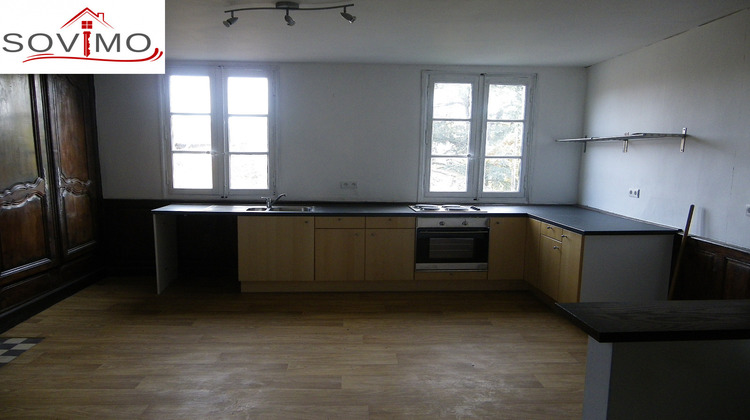 Ma-Cabane - Vente Immeuble Confolens, 229 m²