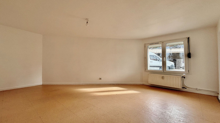 Ma-Cabane - Vente Immeuble CORBEIL-ESSONNES, 331 m²