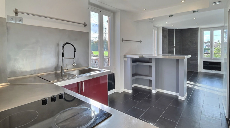 Ma-Cabane - Vente Immeuble CORBEIL-ESSONNES, 73 m²