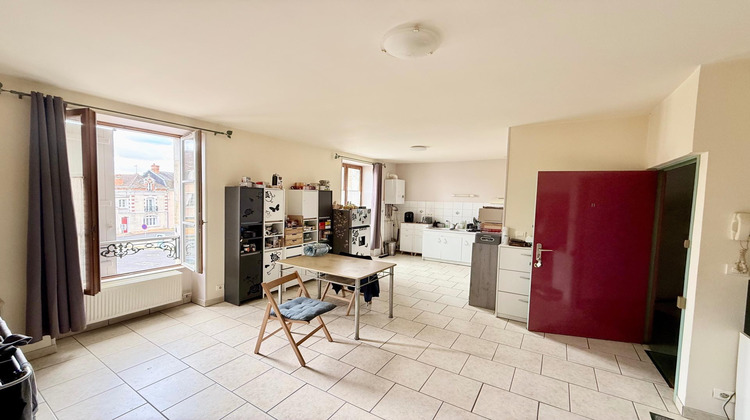 Ma-Cabane - Vente Immeuble Cosne-Cours-sur-Loire, 174 m²