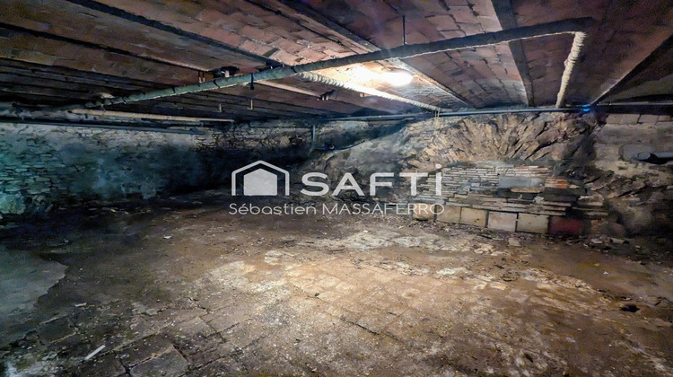 Ma-Cabane - Vente Immeuble Cosne-Cours-sur-Loire, 325 m²