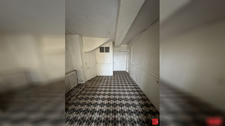 Ma-Cabane - Vente Immeuble Cossé-le-Vivien, 163 m²