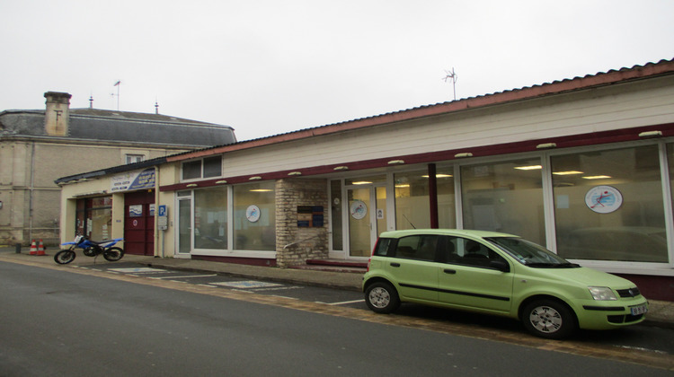 Ma-Cabane - Vente Immeuble Couhé, 1319 m²