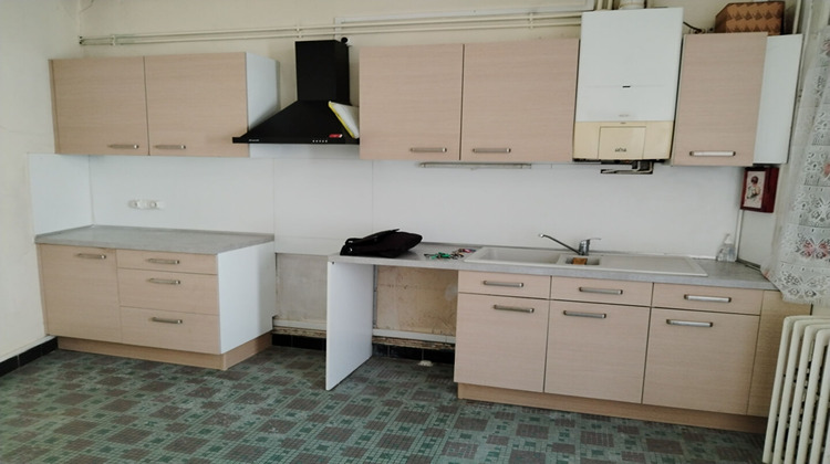 Ma-Cabane - Vente Immeuble COUTRAS, 237 m²