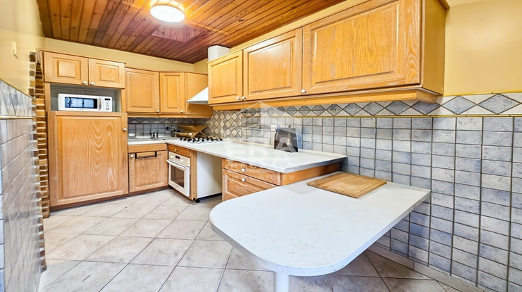 Ma-Cabane - Vente Immeuble DAMMARIE-LES-LYS, 97 m²