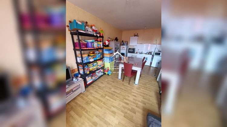 Ma-Cabane - Vente Immeuble Dangé-Saint-Romain, 127 m²