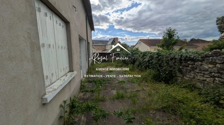 Ma-Cabane - Vente Immeuble Dangé-Saint-Romain, 150 m²