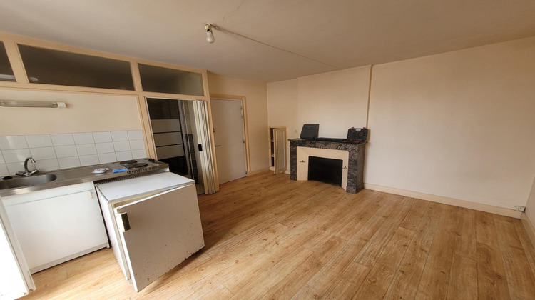 Ma-Cabane - Vente Immeuble Descartes, 70 m²