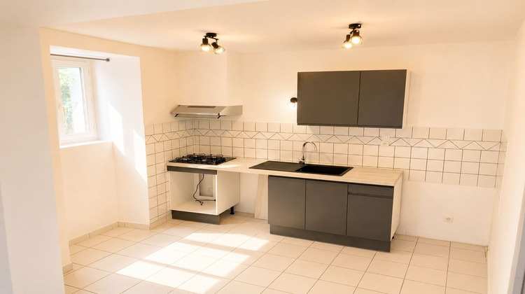 Ma-Cabane - Vente Immeuble Donzère, 150 m²