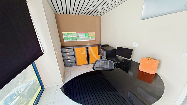 Ma-Cabane - Vente Immeuble DOUE-LA-FONTAINE, 266 m²