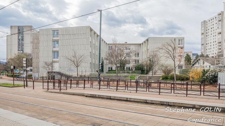 Ma-Cabane - Vente Immeuble ECHIROLLES, 1700 m²