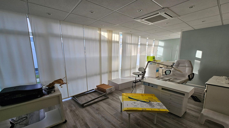 Ma-Cabane - Vente Immeuble Feuquières-en-Vimeu, 275 m²