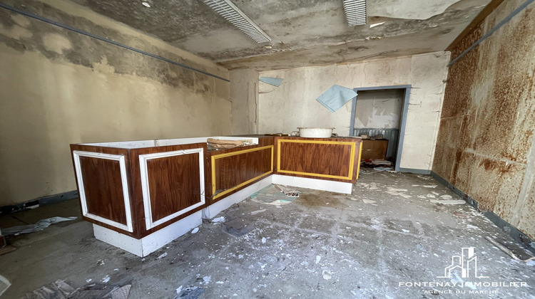 Ma-Cabane - Vente Immeuble Fontenay-le-Comte, 250 m²