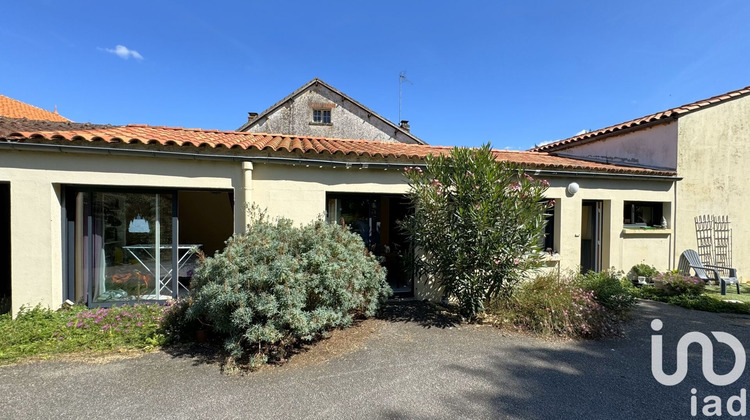Ma-Cabane - Vente Immeuble Fontenay-le-Comte, 265 m²
