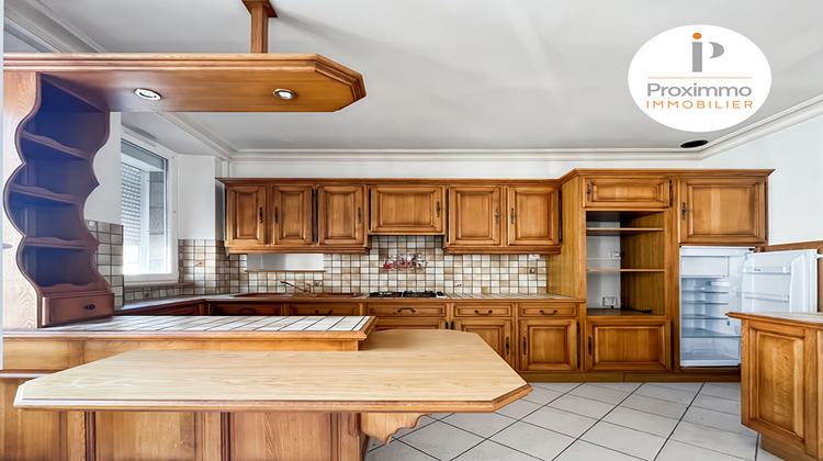 Ma-Cabane - Vente Immeuble FOUGERES, 132 m²