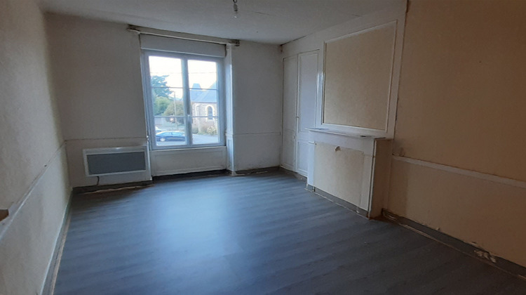 Ma-Cabane - Vente Immeuble FOUGEROLLES-DU-PLESSIS, 90 m²