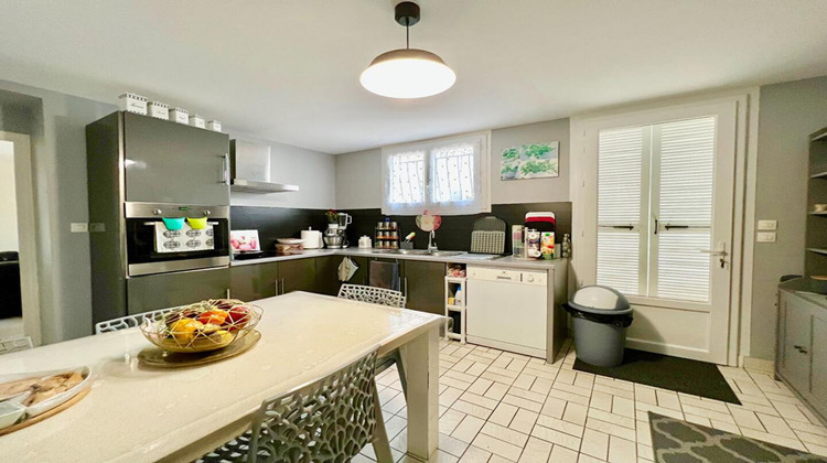 Ma-Cabane - Vente Immeuble FOURCHAMBAULT, 260 m²