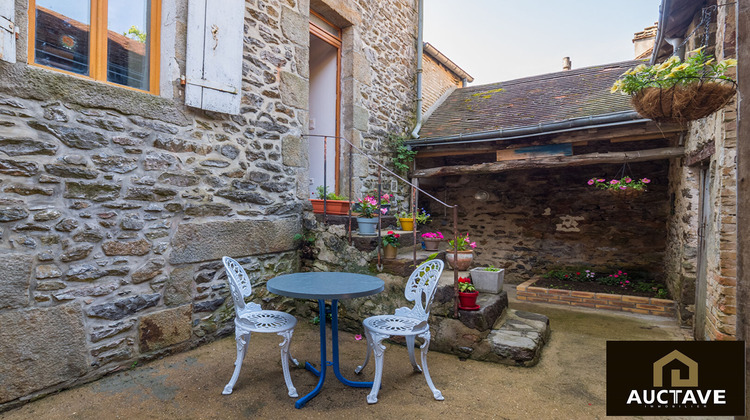 Ma-Cabane - Vente Immeuble FRESNAY-SUR-SARTHE, 103 m²