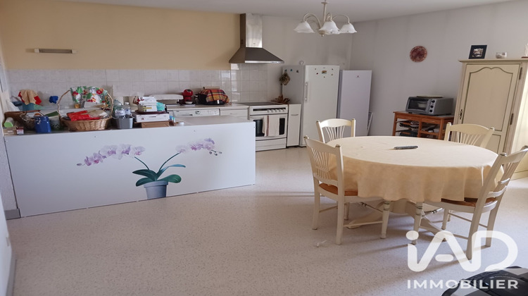 Ma-Cabane - Vente Immeuble Gençay, 343 m²